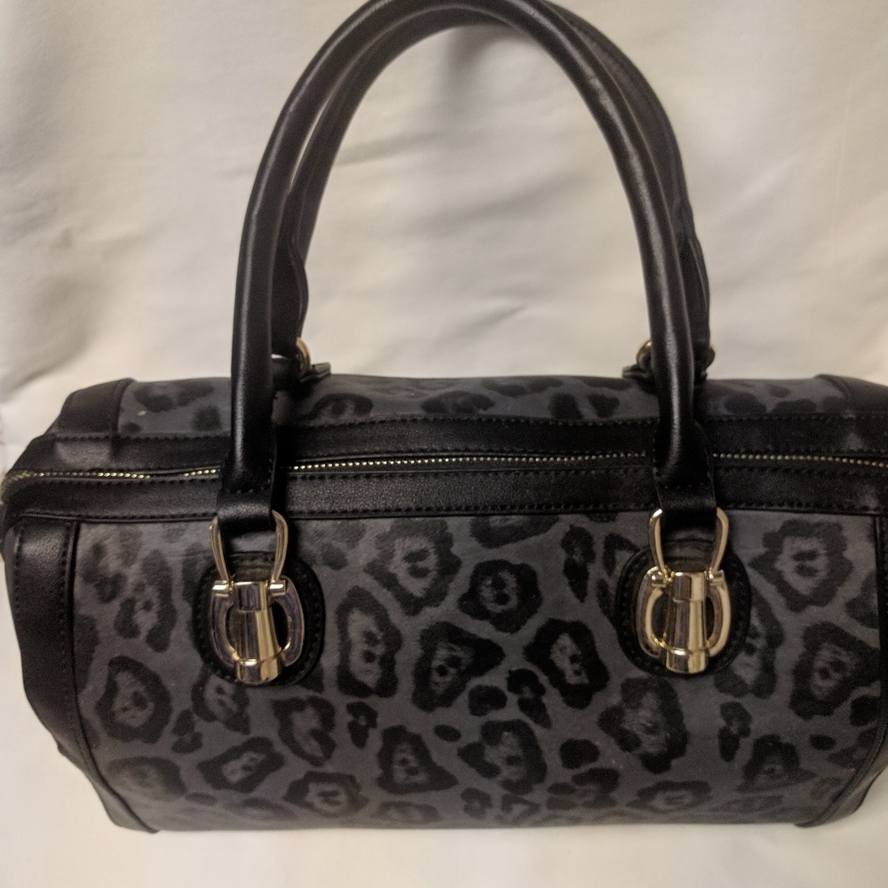Leopard print bag